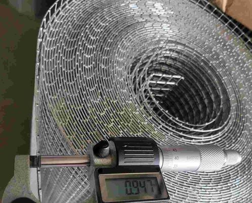 2.5-25 सेमी छेद जस्ती वेल्डेड तार जाल पैनल 1 12 इंच द्वारा 1 इंच