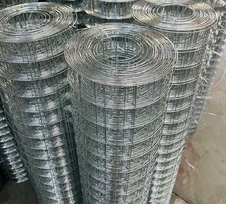 लंबाई रेंज 5-50m जस्ती वेल्डेड लोहे के तार जाल गेज 0.5mm-5mm